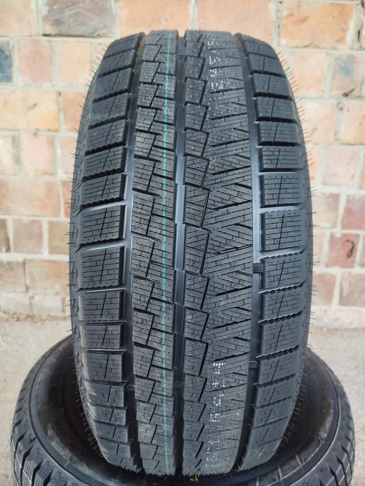 Шини 235/45R19	Kapsen	AW33 | нові зимові 4шт