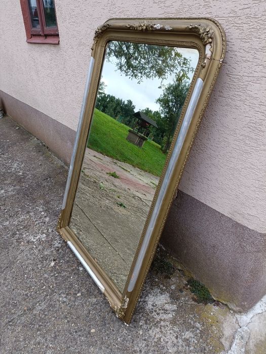 Lustro w złoconej ramie Antyk