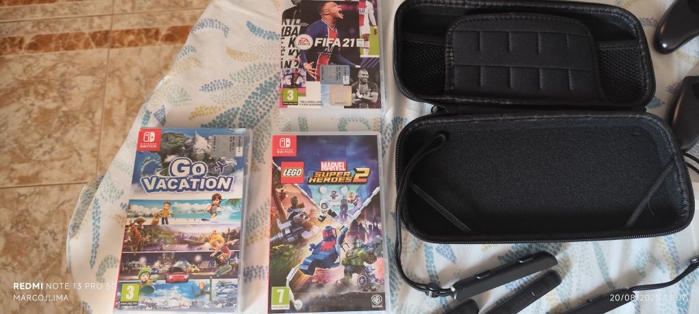 Nintendo Switch com 11 jogos e extras