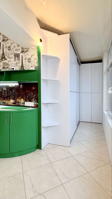 Продаж 2-ної квартири Виставка