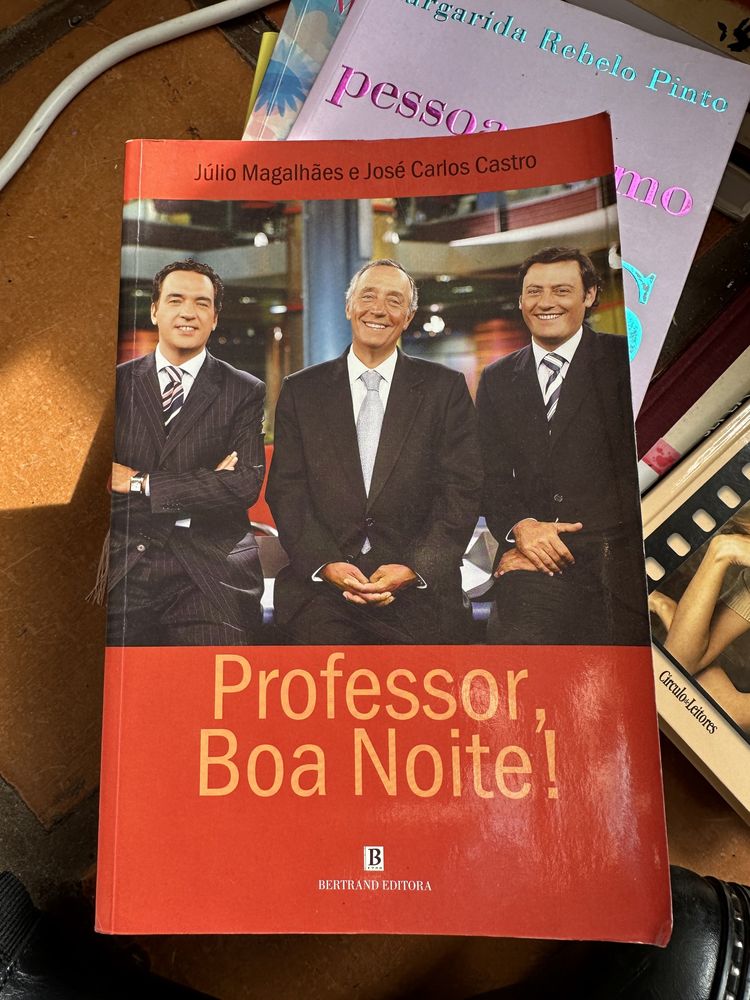 livro de Júlio Magalhães e José Carlos Castro - Professor, Boa Noite