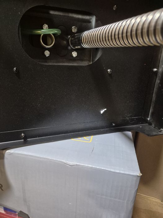 Webasto 8 KW Cicha Pompka Nagrzewnica traktor garaż wiata 12V 230V