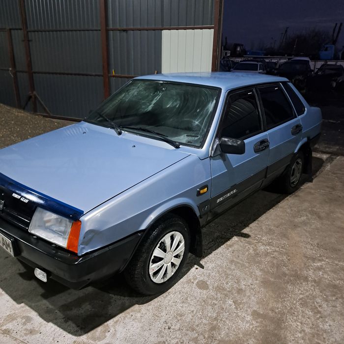 Ваз21099 2002 рік інжектор.