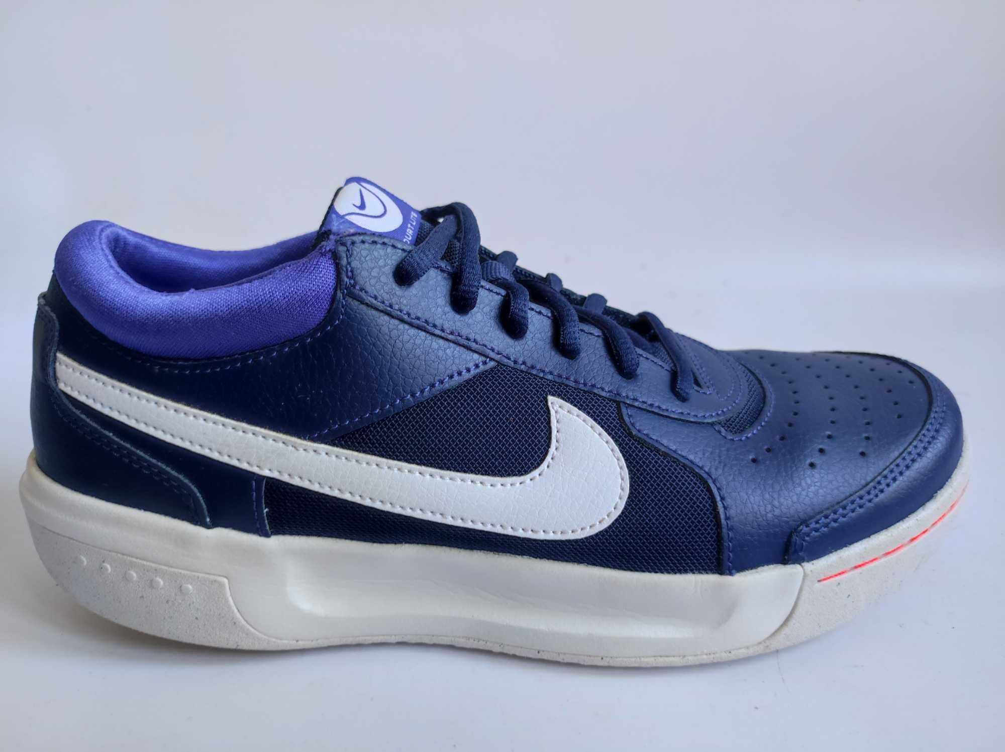 - Buty tenisowe Nike Zoom Court Lite 3  r. 40,5