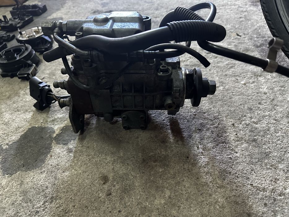 Паливний насос вигокого тиску ТНВД Гольф 4 1.9