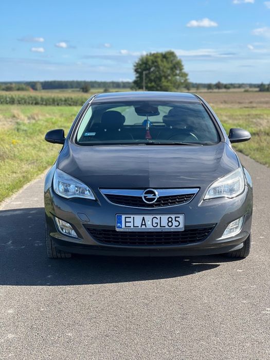 Opel Astra J 1,7 CDTI 2010