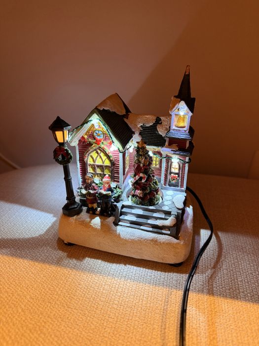 Casinha de Natal com Luzes - Gato Preto