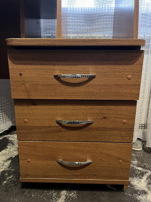 Компьютерный письменный стол