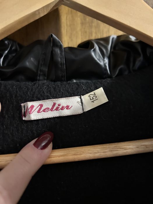 Куртка на дівчинку 152 см