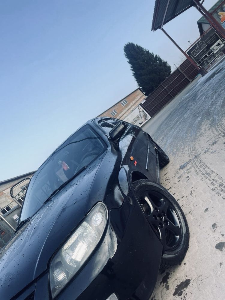 Mazda 323 F BJ 2001