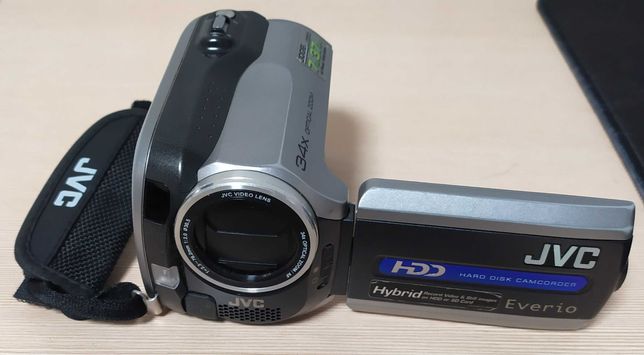 Відеокамера JVC GZ-MG135E