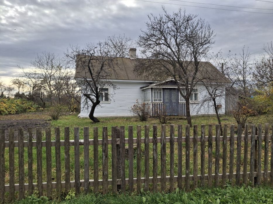 Продам газифікований будинок с.Гвіздів. Рівненського р -ну