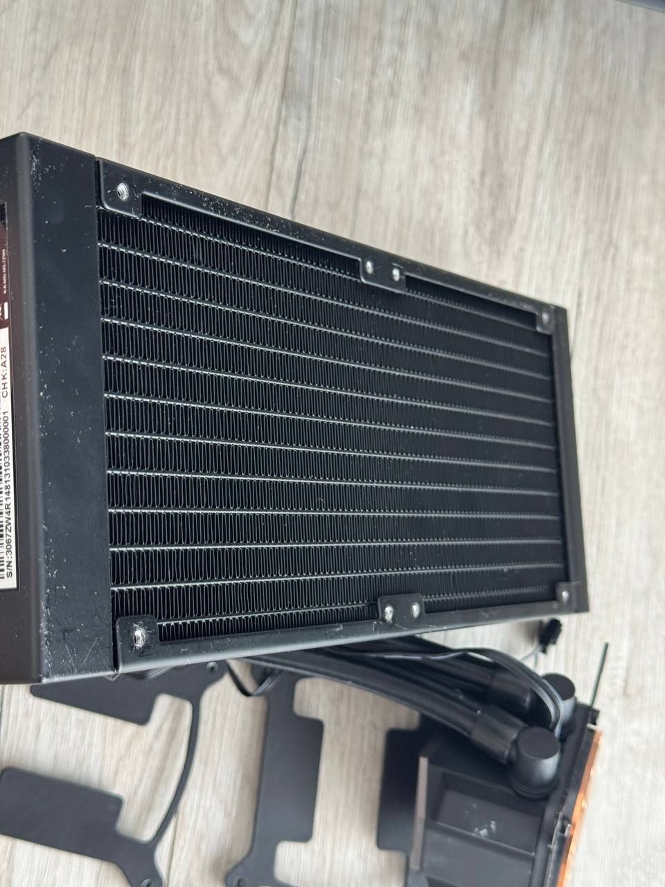 Система рідинного охолодження MSI MAG CORELIQUID M240 (306-7ZW4R14-813
