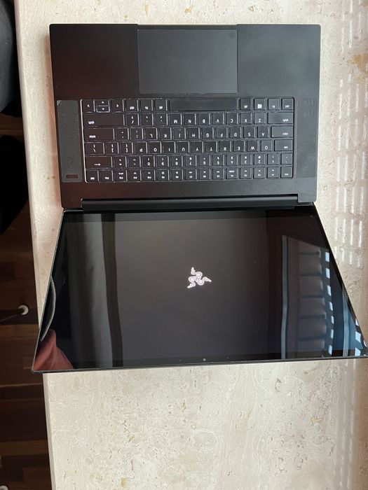 Razer Blade 15  i7-10750H