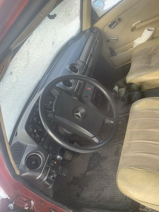 Мерседес 123 з мотором 2.0 дизель