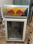 Lodówka RedBull.