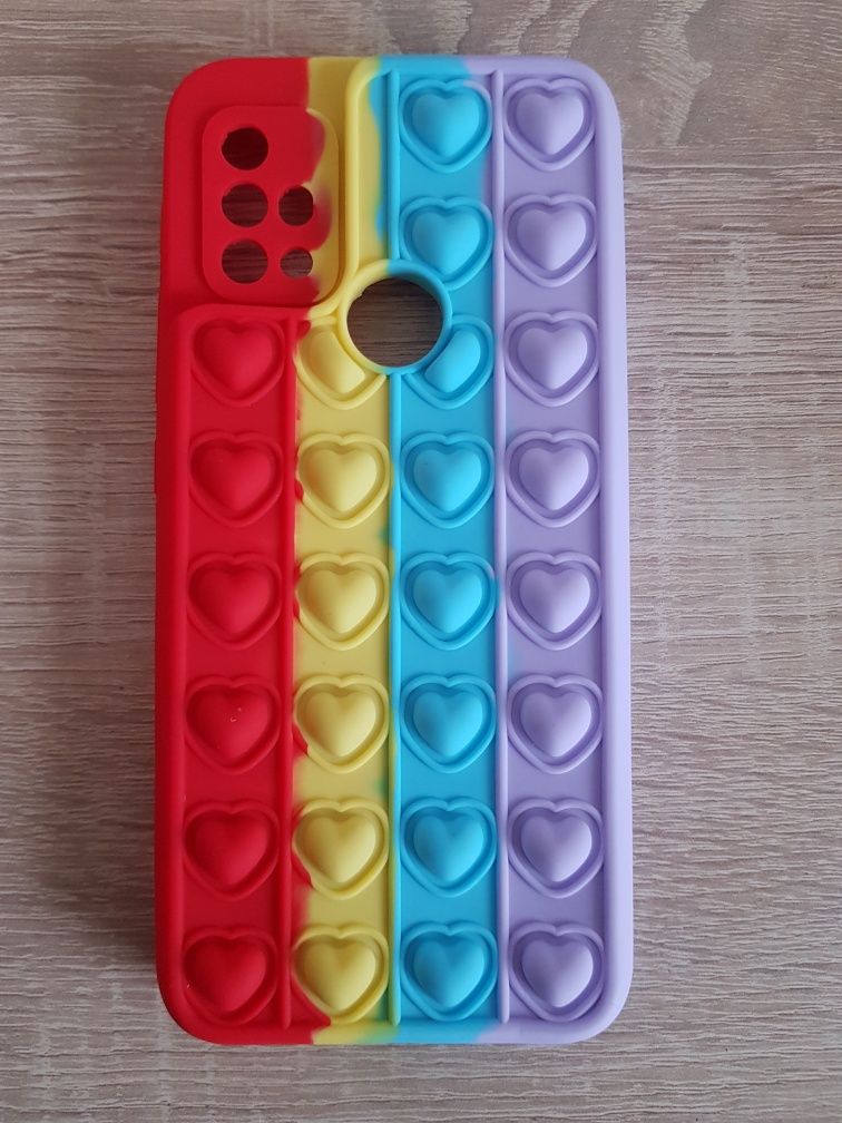 Etui Heart Pop Motorola Moto G10/G10 Power/G20/G30 w pięciu kolorach