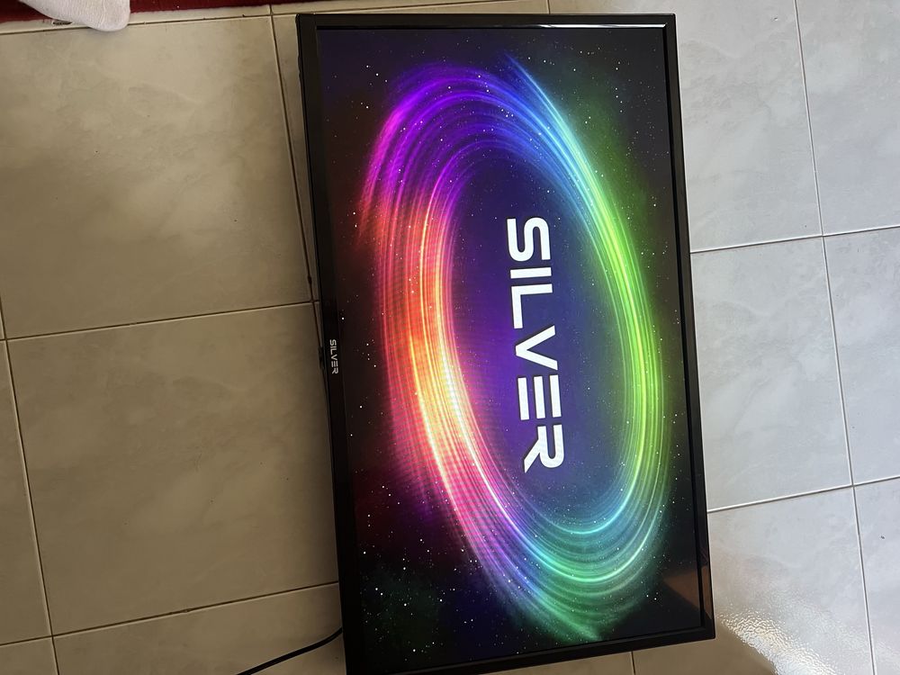 Vendo TV Não Smar, Está em bom estado não Tem controle remoto!