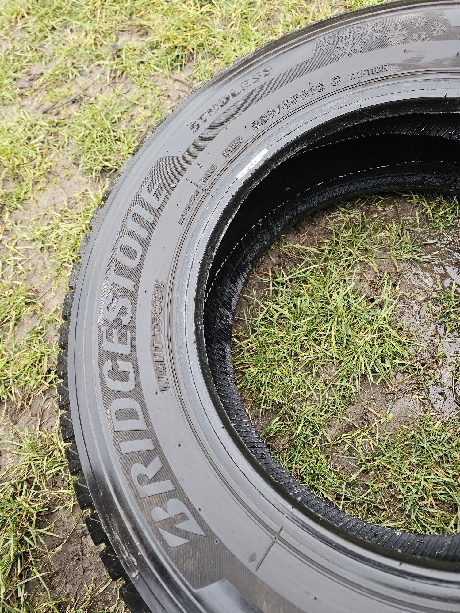 Opony zimowe Bridgestone 225/65R16C 112/110R