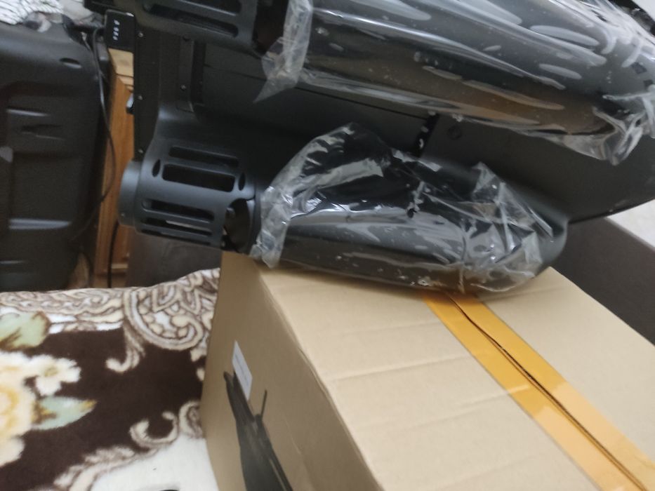 Продам Новий карповий кораблик V 30 з джипіерес