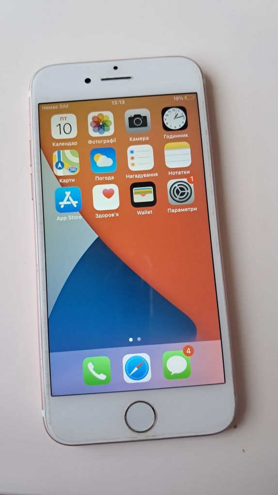 iPhone7, 128Gb, колір розове золотов хорошому стані.