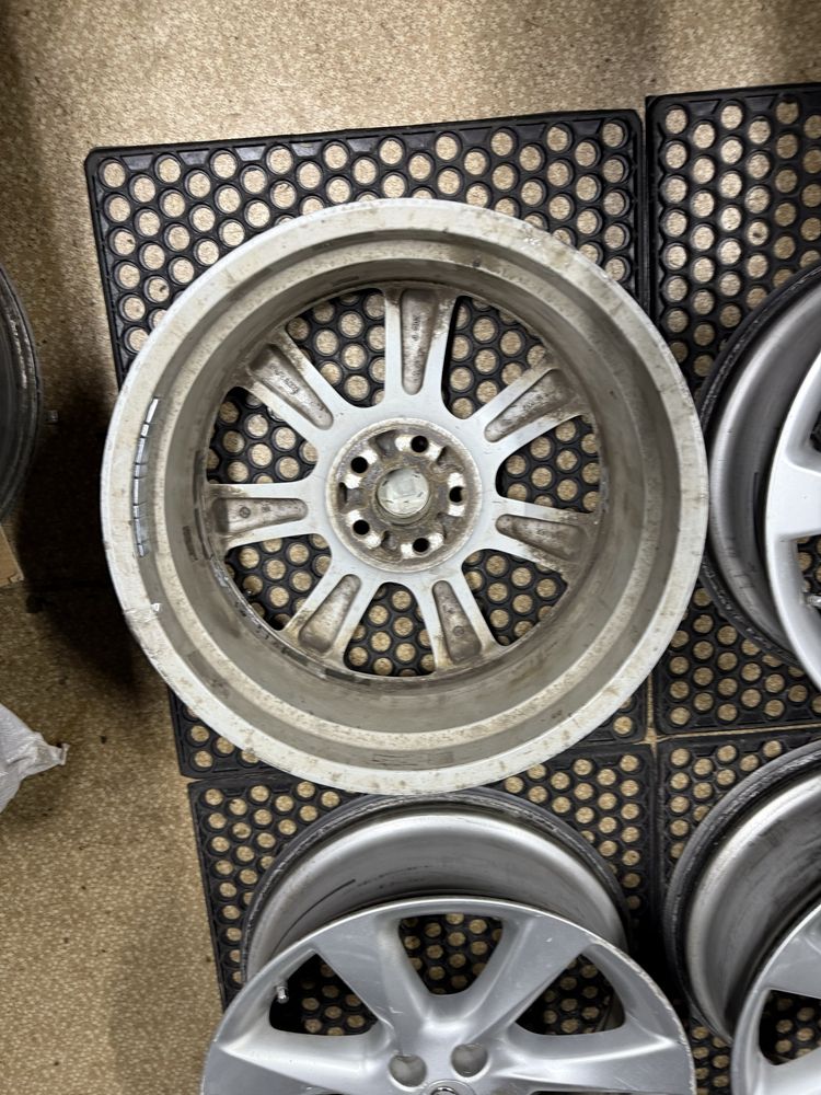 Диски оригінальні toyota rav4 venza sienna highlander lexus 5 114 r19