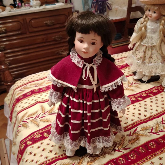 Bonecas de porcelana