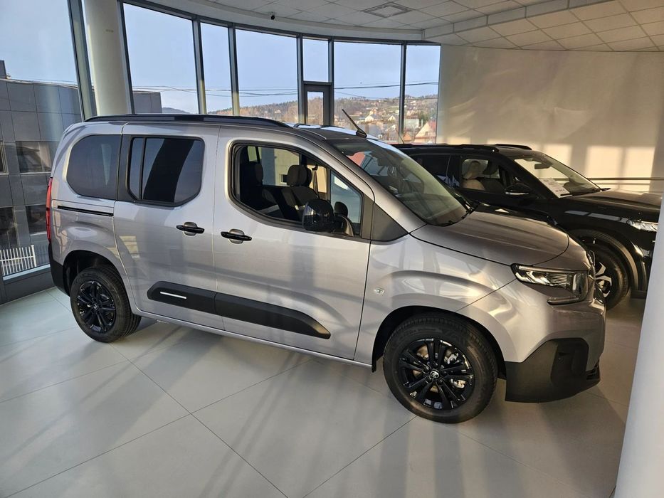 Citroën Berlingo Berlingo osobowe, homologacja ciężarowa "z kratką" od ręki.