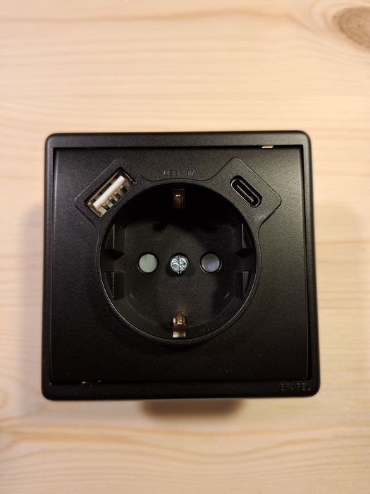 Tomadas  SCHUKO USB A + C