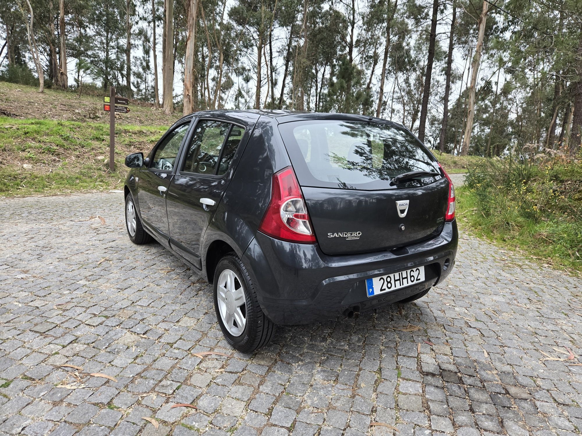 Carro pronto para rodar, revisado sem nada a apontar