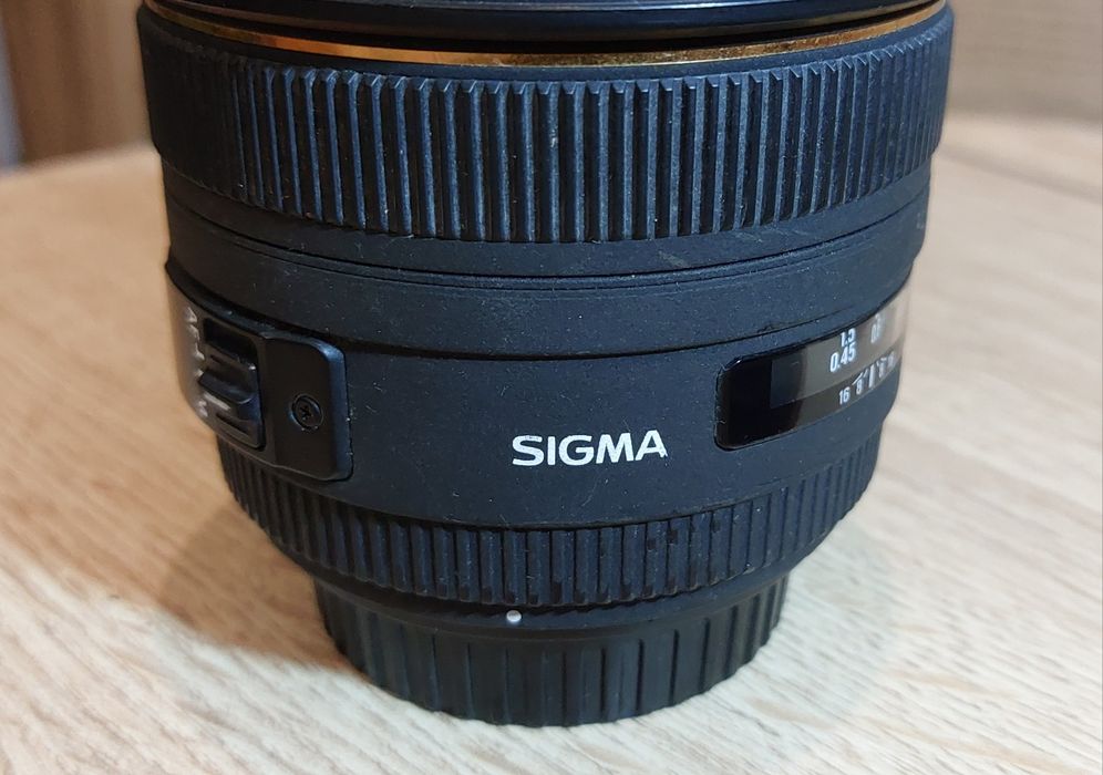 Sigma 50mm f/1.4 EX DG HSM Canon EF