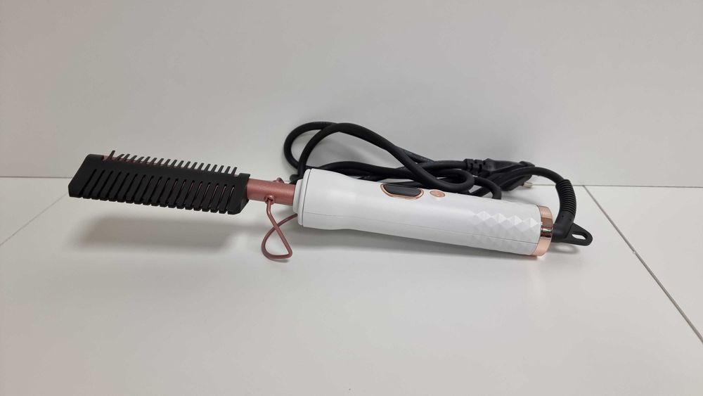 Grzebień prostujący włosy UKL LCD 230°C powłoka tytanowa nowy