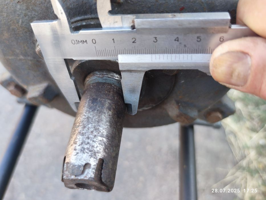 Електродвигун 2,2 кВт/ 1430 об.хв/28 мм