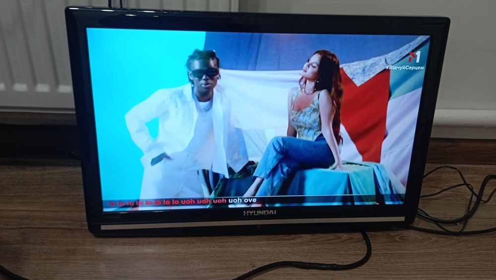 Телевізор HYUNDAI HLH22840 MP4