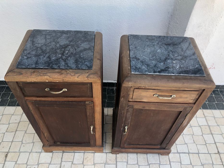 Conjunto de 2 Mesas cabeceira antigas