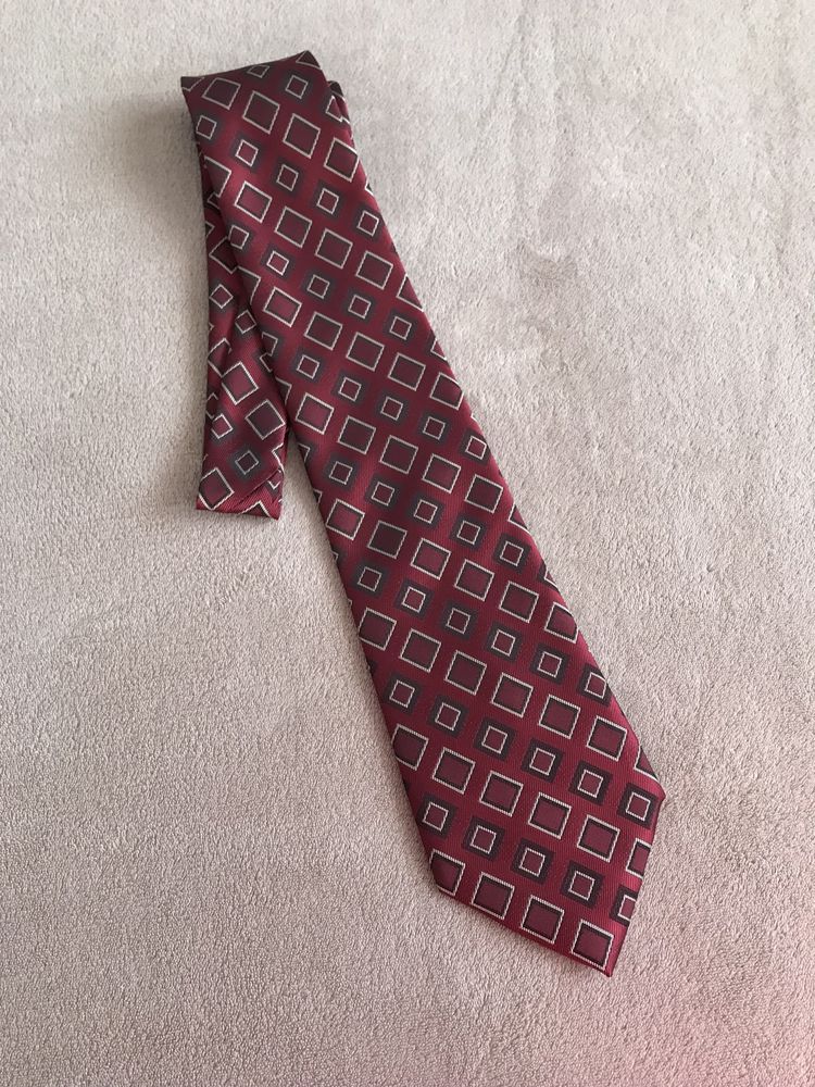 Sliczny bordowy krawat w kwadraty vintage tradycyjny żakardowy