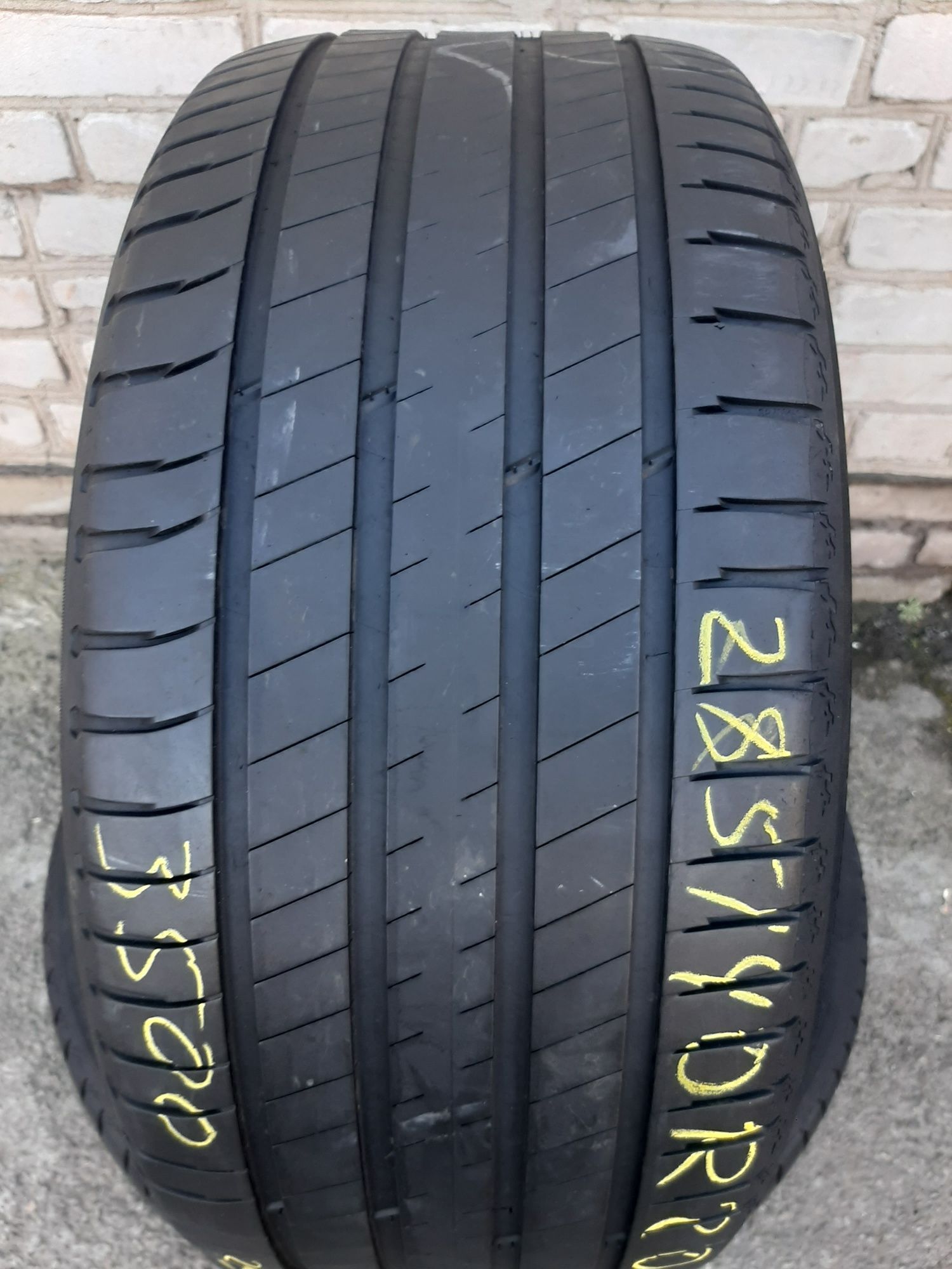 Шини б/у 285/40R20 Michelin літо 2шт.