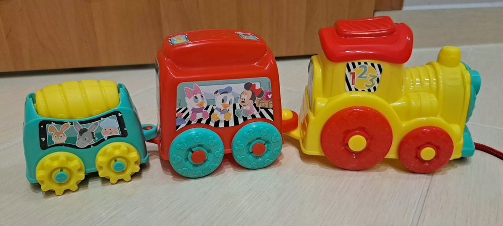 Pociąg Clementoni Disney