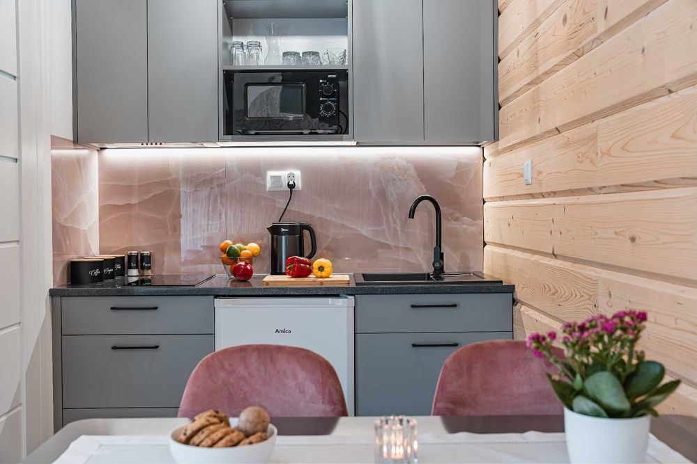 Nowy domek nad jeziorem, widok na Tatry, blisko Velo Czorsztyn Pieniny