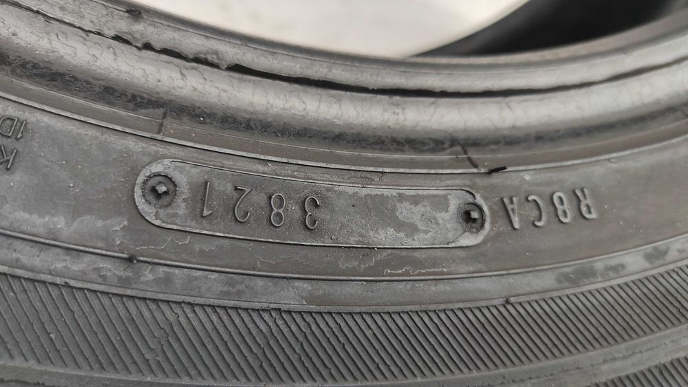 Opony Zimowe 215/60/17C Falken 2szt 7,2mm 2021r MB