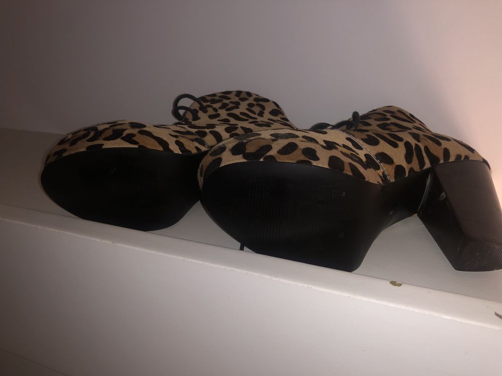 Vendo botas leopardo