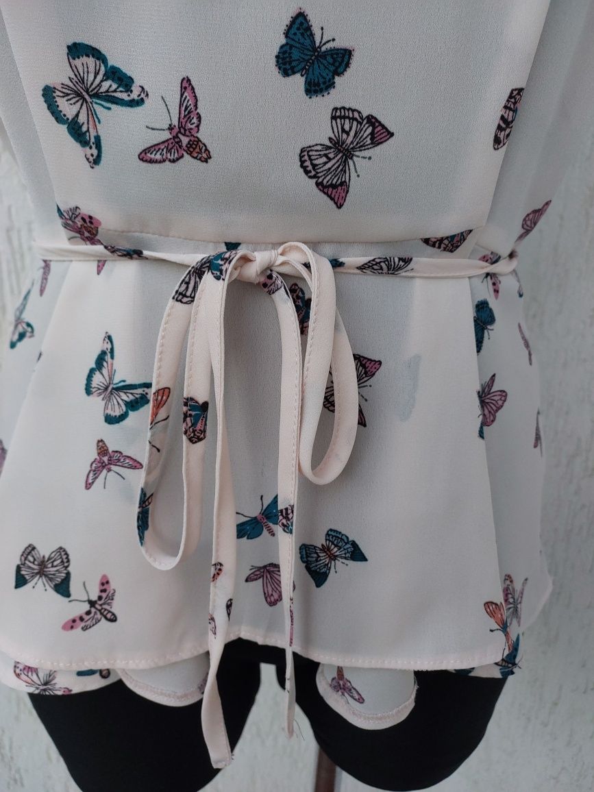 Bluzeczka w motyle roz M/L.