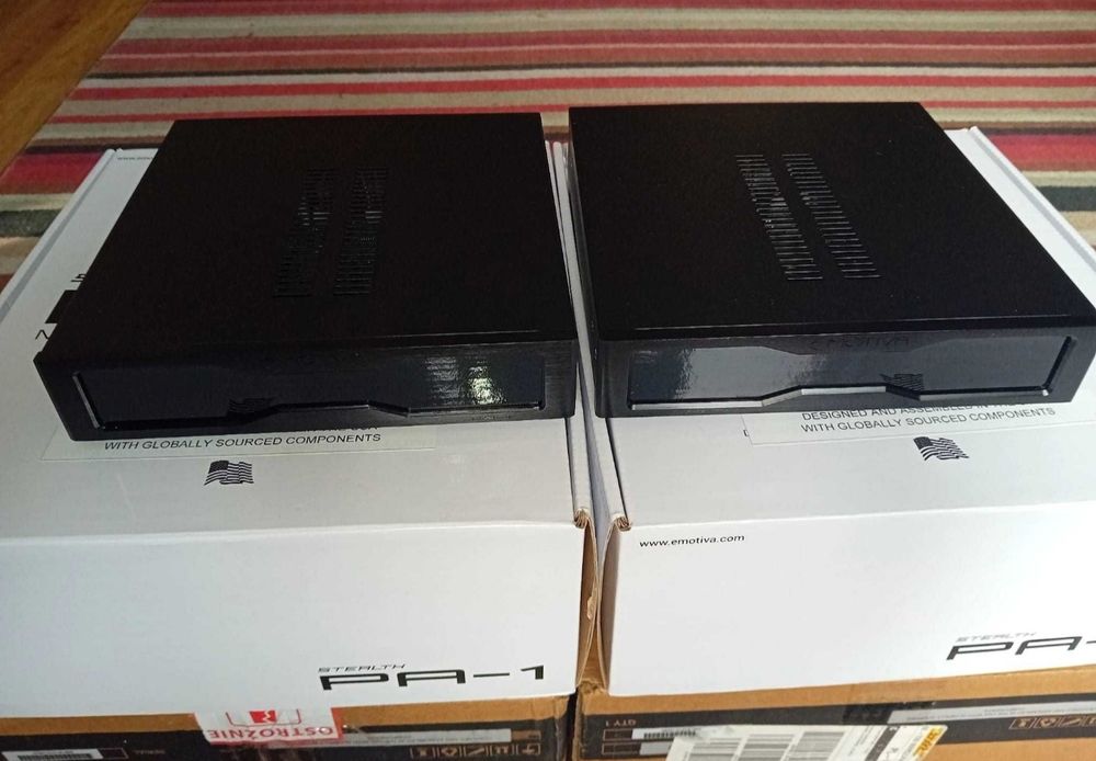 Monobloki Emotiva Stealth PA-1 zbalansowany XLR, 270W, para