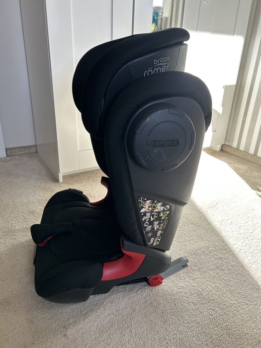 Sprzedam Fotelik Samochodowy Britax Romer Kidfix XP Sict 15-36 kg