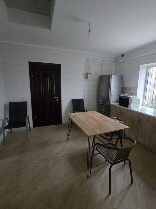 Продаж будинку  зі зручностями с.Потоки .