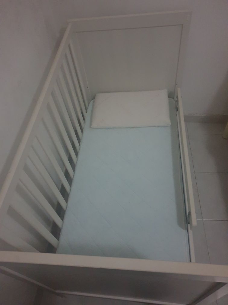 Cama de criança Ikea