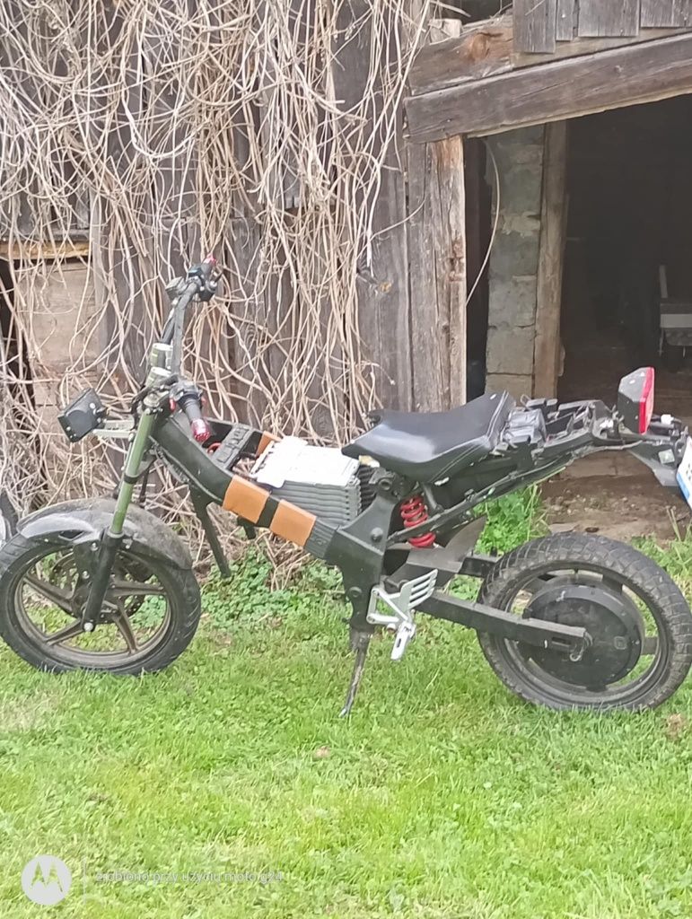 Mototykl elektryczny