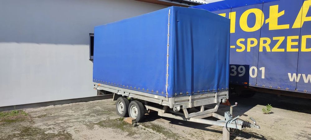 Niewiadów  Przyczepa Niewiadów plandeka