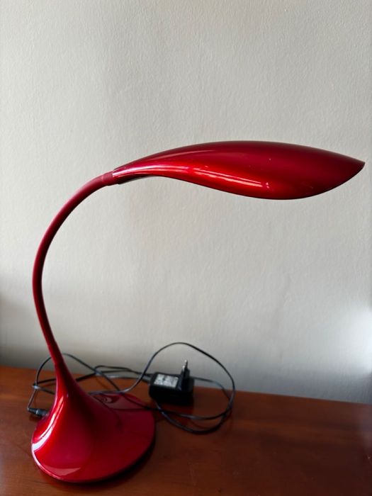 Candeeiro de secretária vermelho