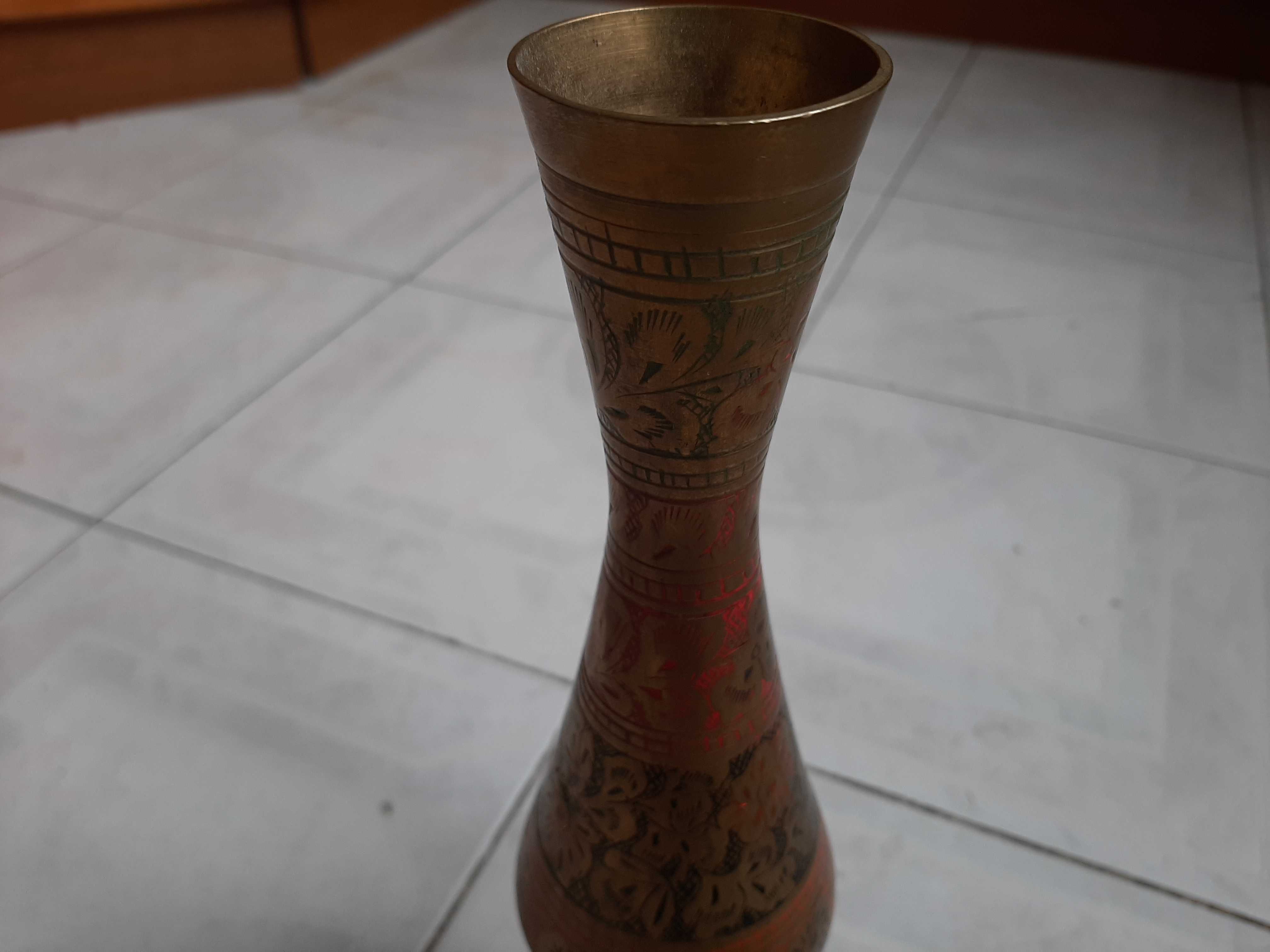 Советская бронзовая ваза